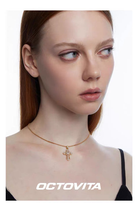 OCTOVITA Romantic Rome Collection Necklace - Original Gold Diamond-Cross Pendant, Luxe Minimalist Collar Chain