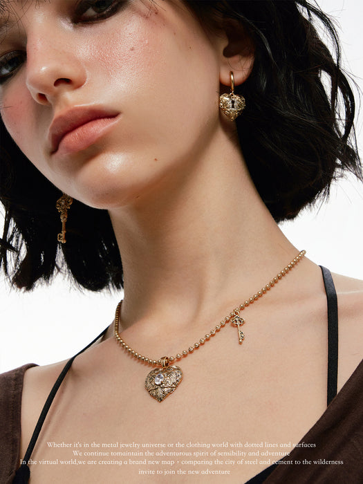 SUMIYAKI Love Lock Collection Heart Necklace – Vintage Embossed Heart Pendant, Romantic Minimalist Jewelry