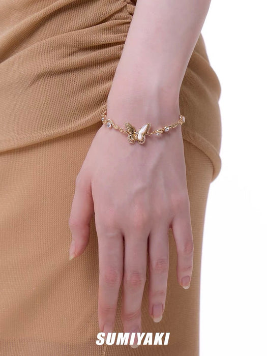 SUMIYAKI Gold Mother-of-Pearl Butterfly Bracelet - Copper with Zircon, Luxe and Elegant Design