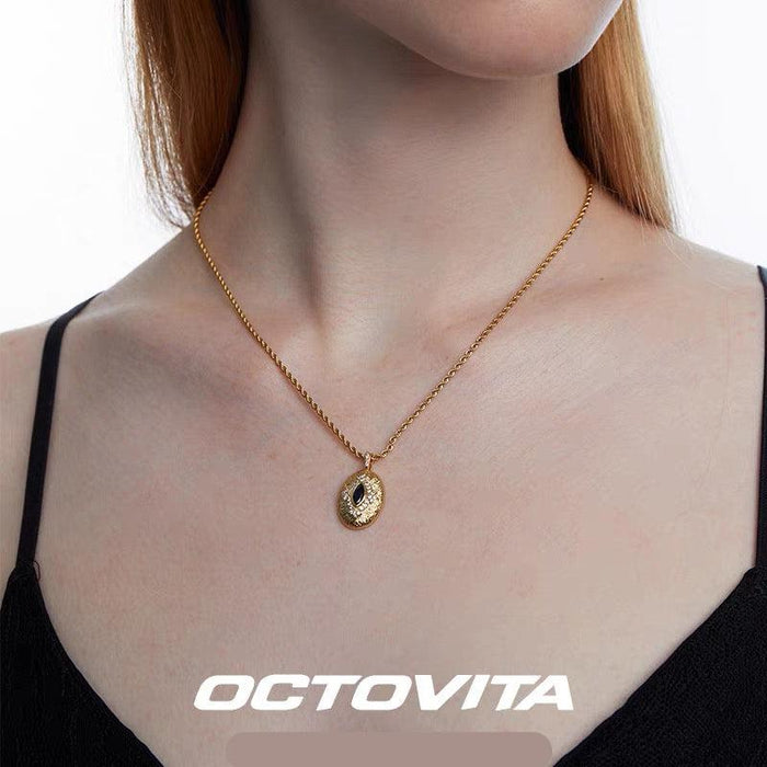 OCTOVITA Romantic Rome Collection Necklace - Original French-Inspired 18K Gold Heart Pendant, Luxe Minimalist Collar Chain