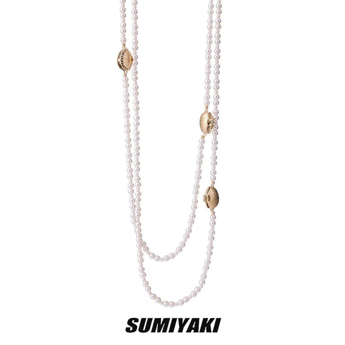 SUMIYAKI Vacation Vibe Gold-Plated Shell Necklace - Layered Pearl Design, Unique Patchwork Sweater Chain, Fashionable Choker, Luxe and Distinctive Charm