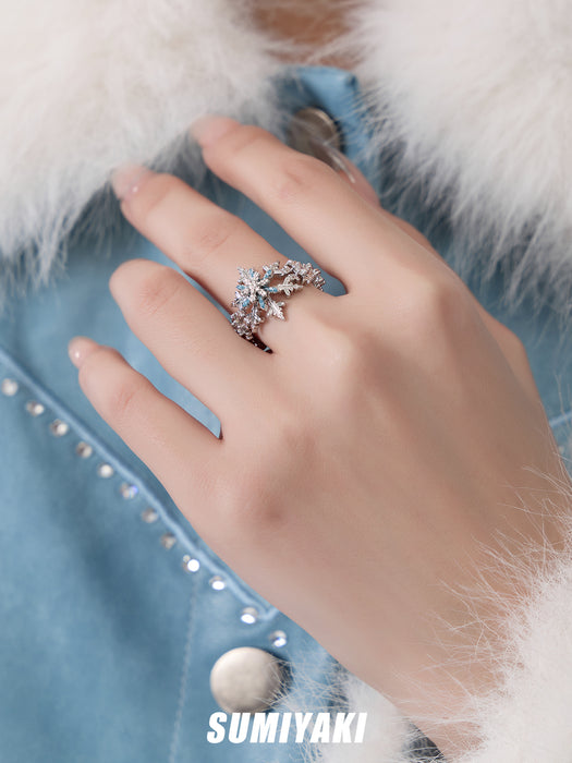 SUMIYAKI Lucky Spinning Snowflake Layered Ring – Adjustable, Sparkling & Festive Statement Jewelry