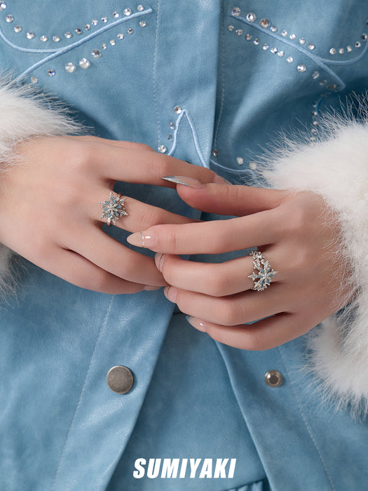 SUMIYAKI Lucky Spinning Snowflake Layered Ring – Adjustable, Sparkling & Festive Statement Jewelry