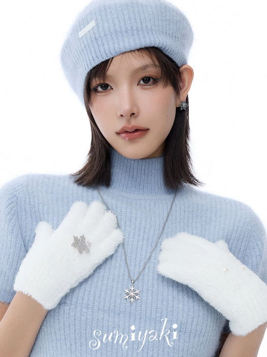 SUMIYAKI Christmas Snowfall Series Snowflake Pendant Necklace – Festive, Sparkling & Elegant Gift Choice