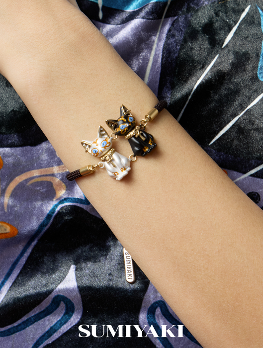 SUMIYAKI Sacred Eye Egyptian Cat Bracelet – Pharaoh Cat Charm, Black & White Braided Cord, Adjustable Talisman Jewelry