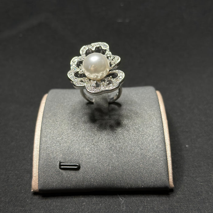 Imitation shell bead ring