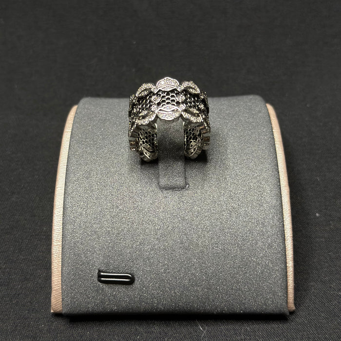 Bucherati black hollow ring