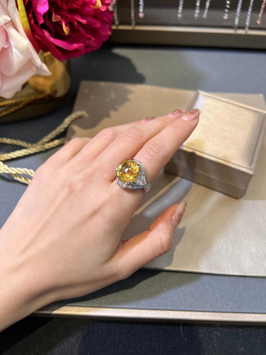 Natural yellow crystal ring