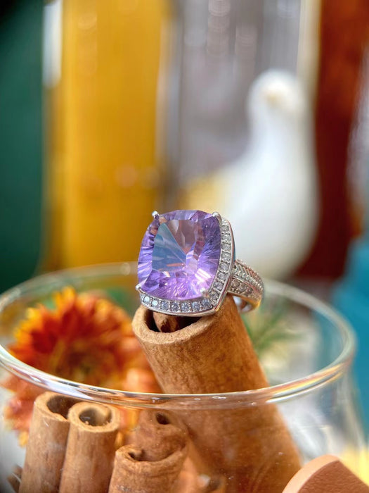 Natural crystal ring