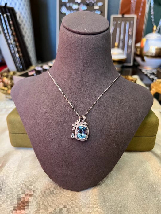 Natural blue Topaz necklace